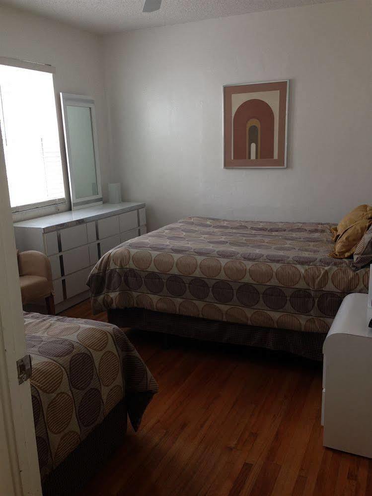 Granby Motel / Apartments Dania Beach Esterno foto